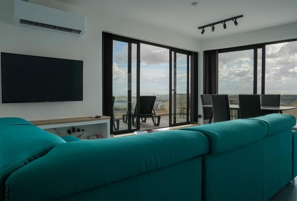 Lux Sea&Country Views With Pool Apartment Mellieha Ngoại thất bức ảnh